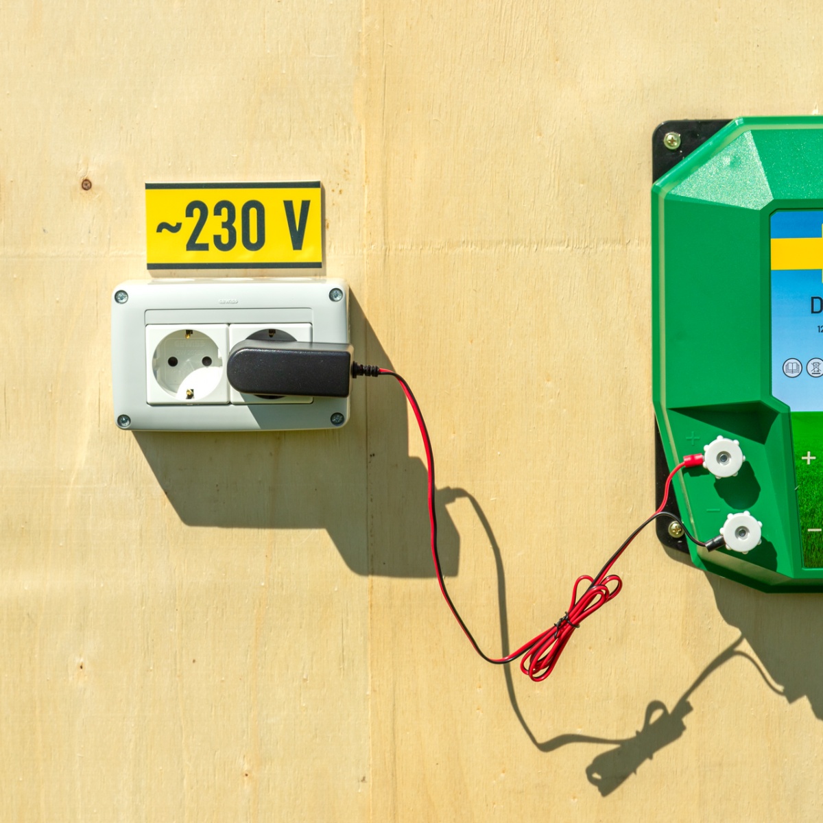 3576-adaptor-de-retea-in-comutatie-230-12-v